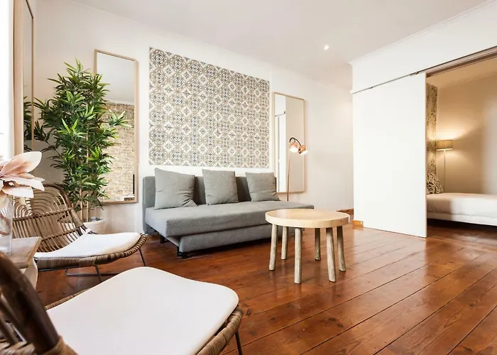Liberty Duplex Three-Bedroom Apartments - By Lu Holidays